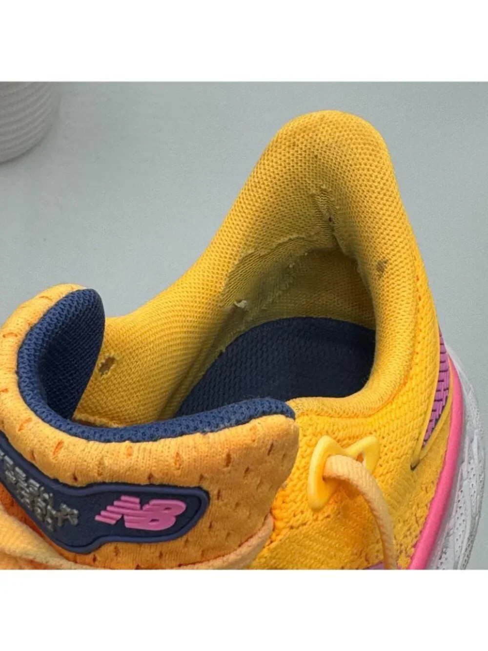 New Balance Fresh Foam X 1080v12 W1080M12 Athletic Sneaker Women's 8.5B Yellow